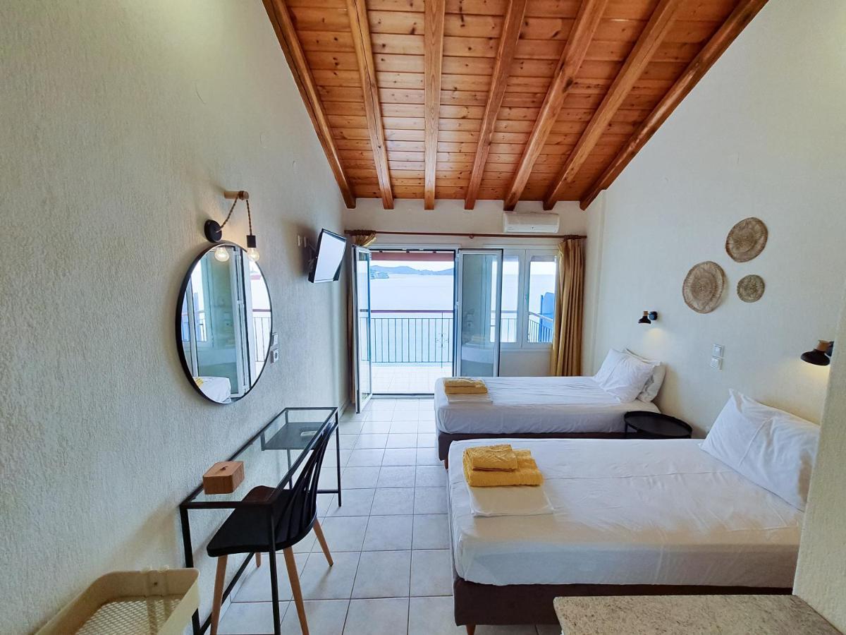 Aphrodite Skiathos Megali Ammos  Cameră foto